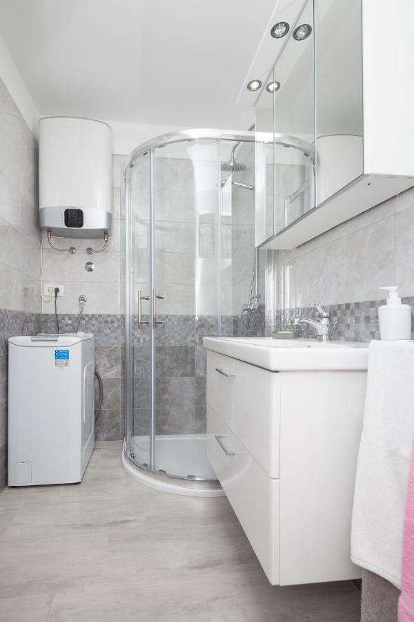 Apartamento New Brend App Matija Pinezici  Exterior foto